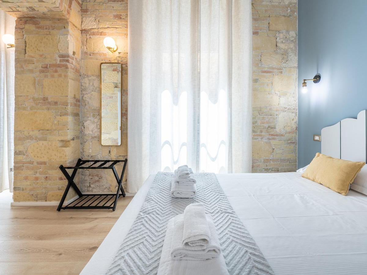Orma Design Rooms - Historic Centre 칼리아리 외부 사진