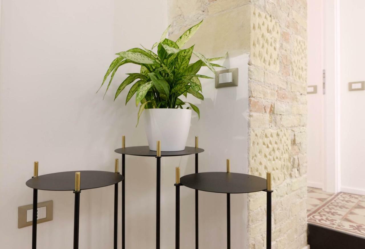 Orma Design Rooms - Historic Centre 칼리아리 외부 사진