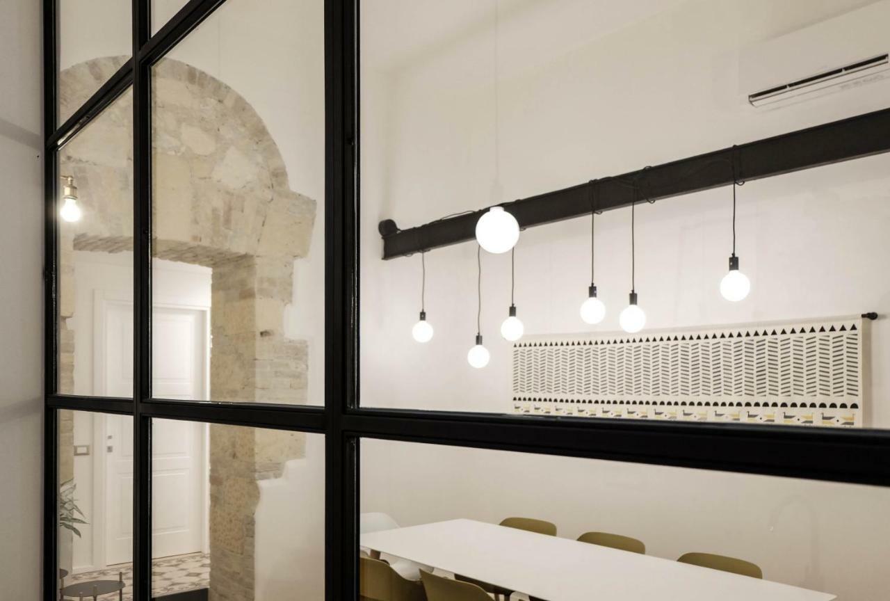 Orma Design Rooms - Historic Centre 칼리아리 외부 사진